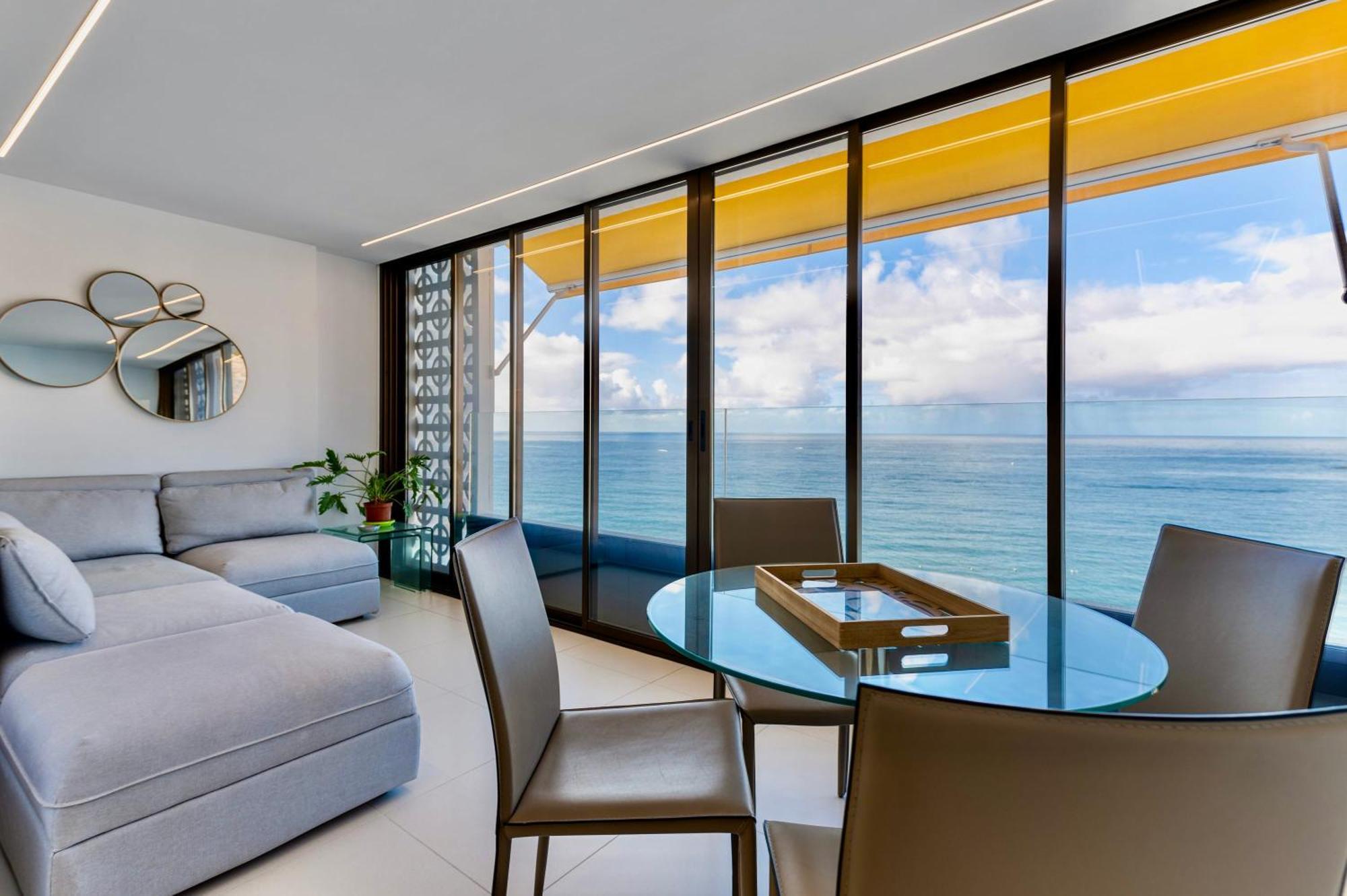 Brand New - Glass Apt - Ocean Views パタラバカ エクステリア 写真