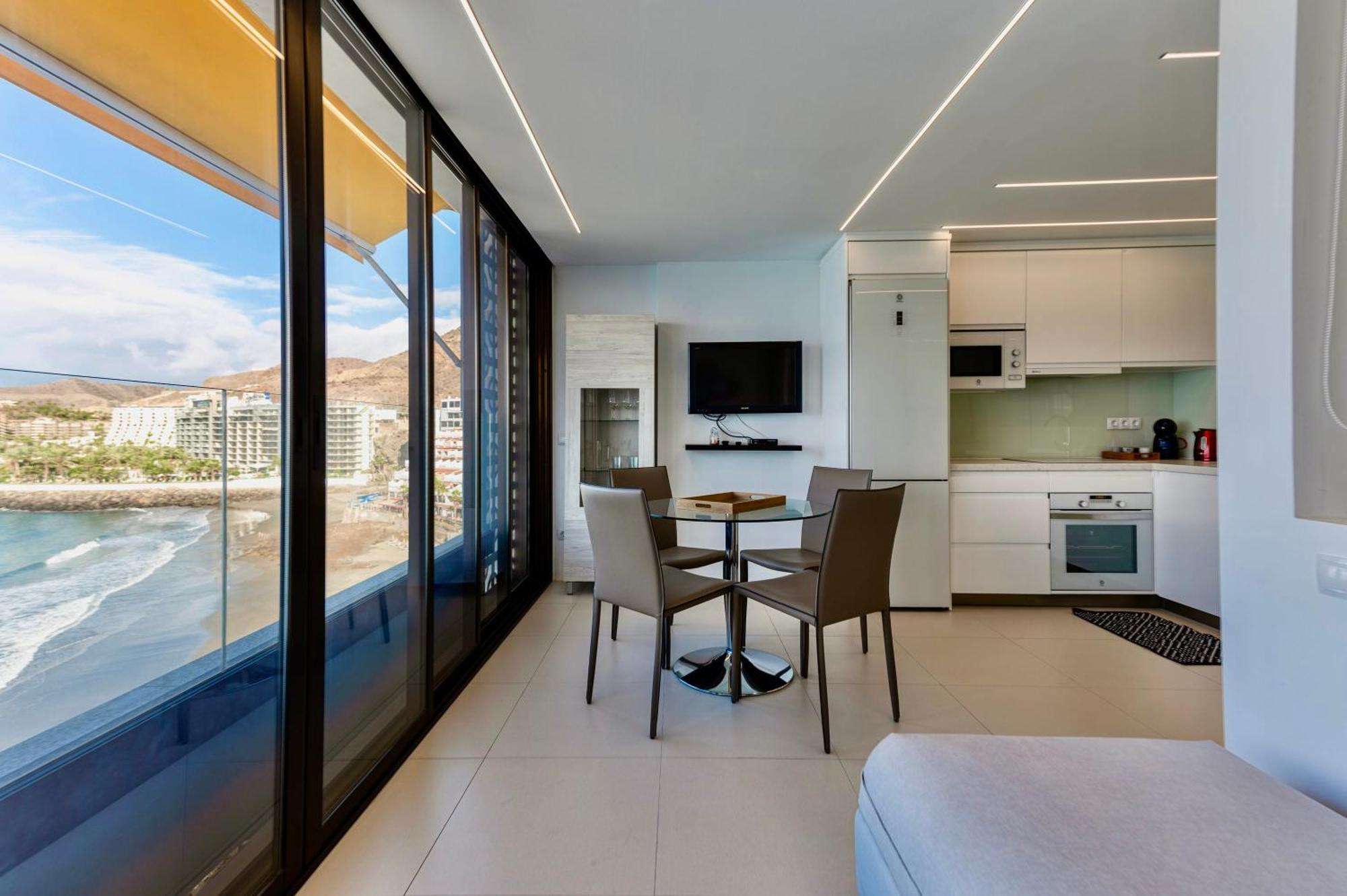 Brand New - Glass Apt - Ocean Views パタラバカ エクステリア 写真